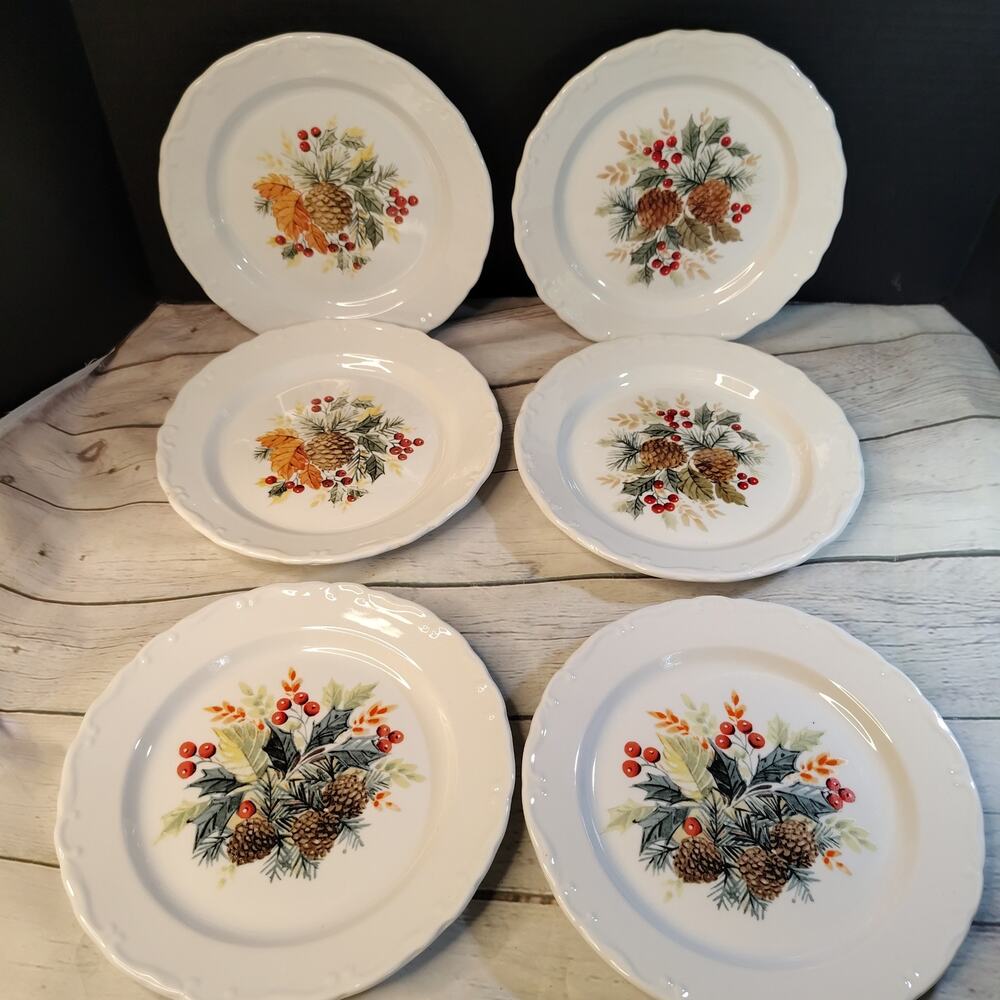 6 Gibson Pinecones & Holly 8 1/2" Salad Plates Pinecone Design Christmas